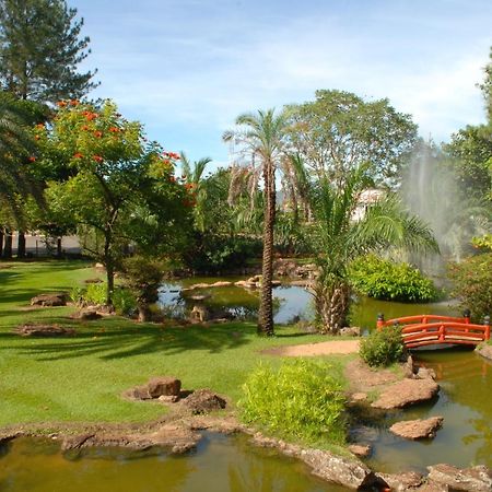 Lacqua Diroma Hotel Com Parque Aquatico 24 Horas Caldas Novas Eksteriør billede