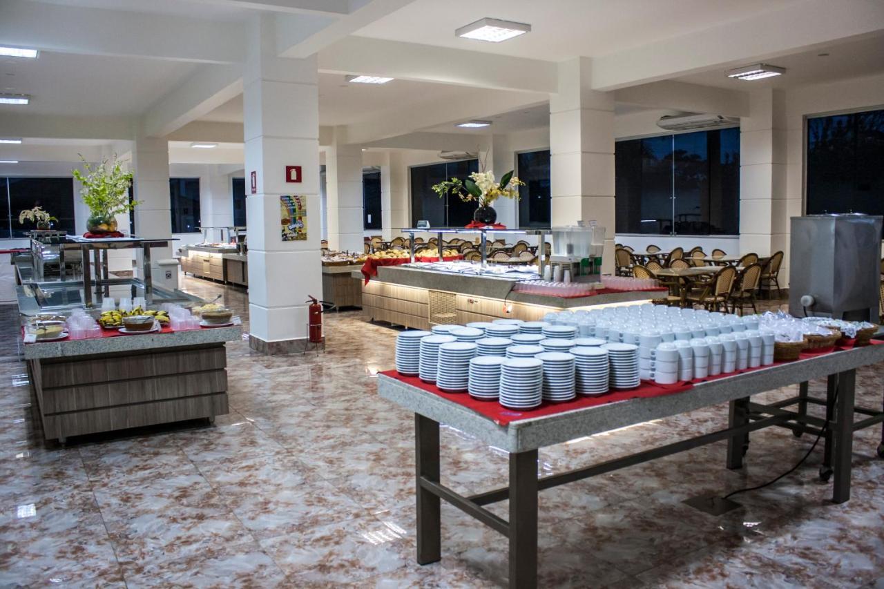 Lacqua Diroma Hotel Com Parque Aquatico 24 Horas Caldas Novas Eksteriør billede