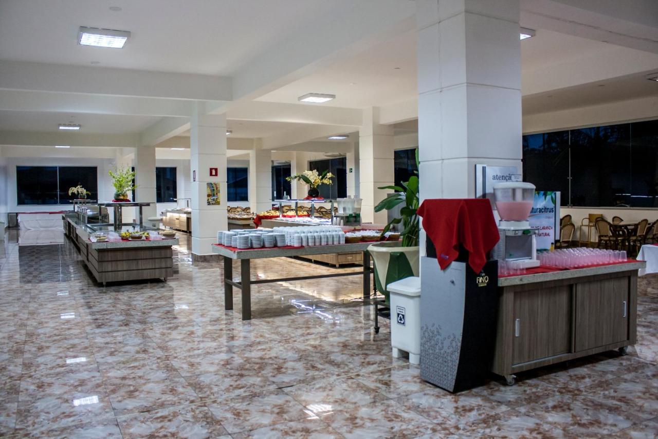 Lacqua Diroma Hotel Com Parque Aquatico 24 Horas Caldas Novas Eksteriør billede