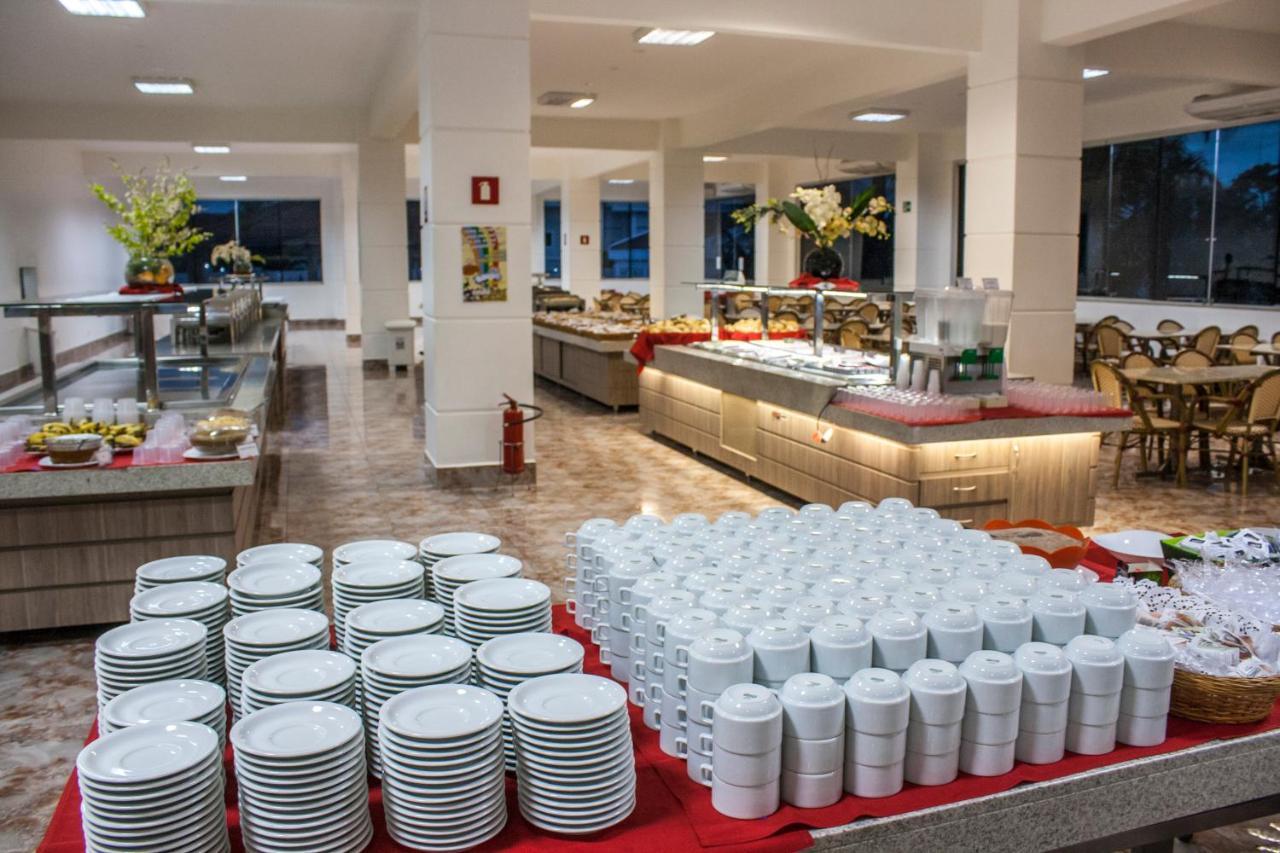 Lacqua Diroma Hotel Com Parque Aquatico 24 Horas Caldas Novas Eksteriør billede